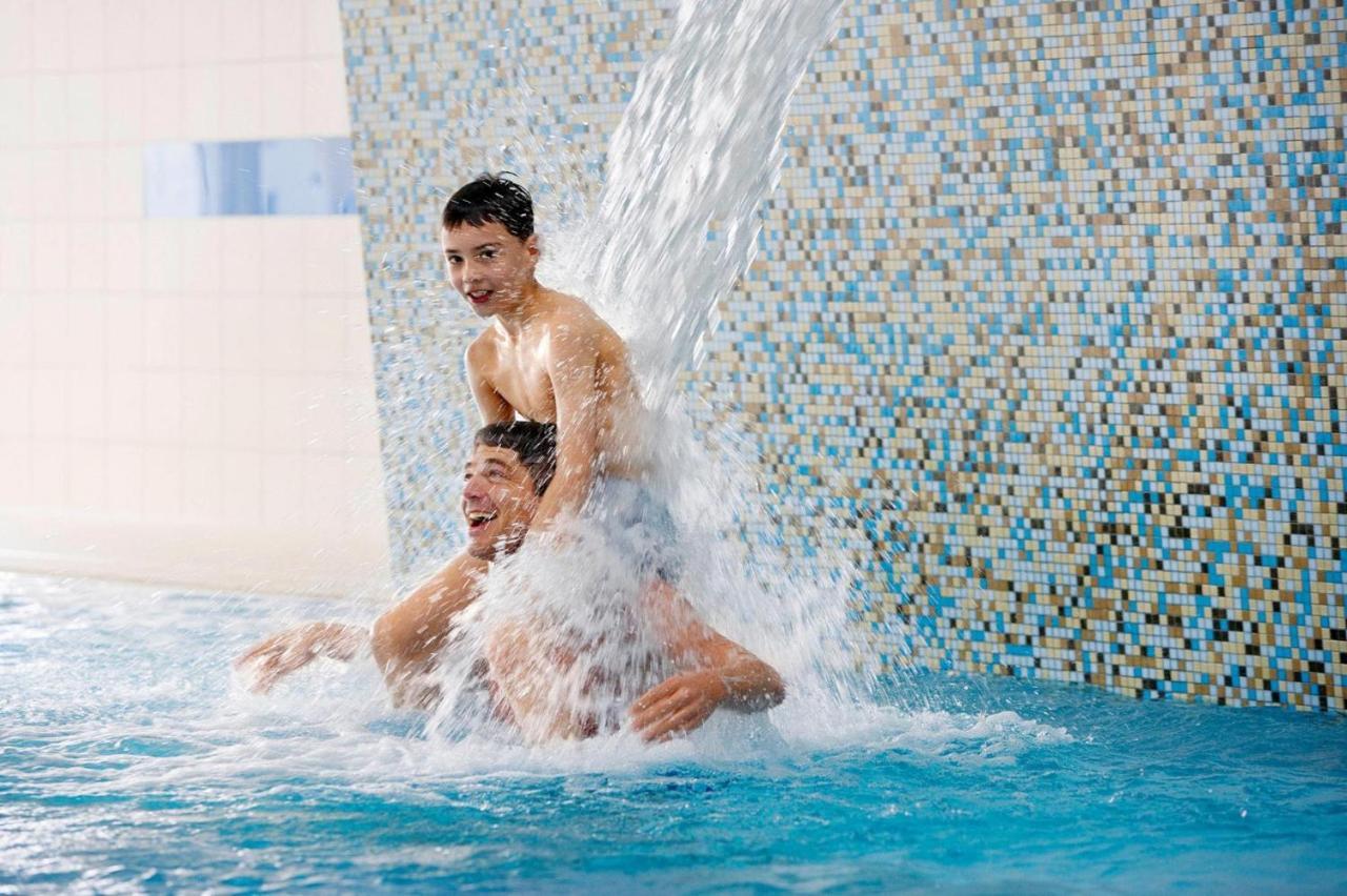 Resort Dorfhotel Boltenhagen Boltenhagen מראה חיצוני תמונה